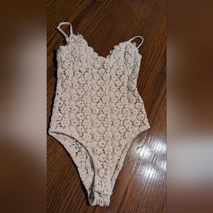 Flower lace bodysuit - Sz X's